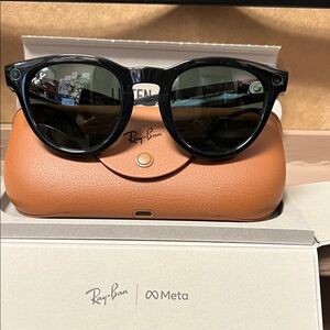 Rayban meta suns model headliner